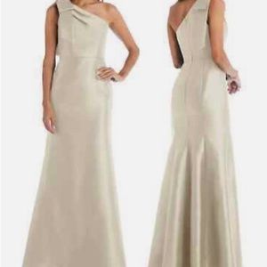 Alfred Sung One Shoulder Formal Dress Satin
Twill Champagne Women's Size 4 NEW